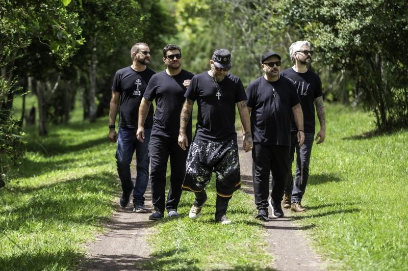 Evento gratuito celebra 80 anos de Sesc e Senac com Rock de Galpão, Frank Jorge e mais de 50 atividades na Orla do Guaíba