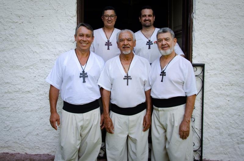 Os Angüeras levam música missioneira ao Piquete El Topador nesta quinta-feira (10), em Porto Alegre