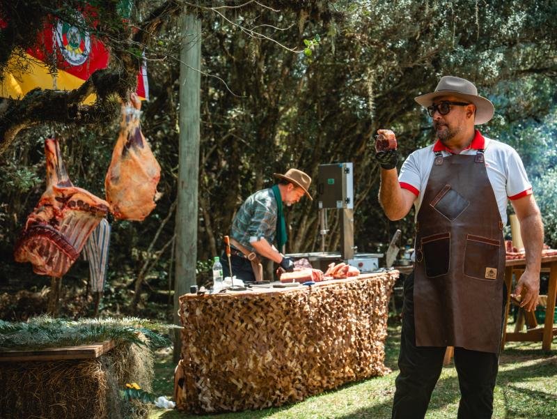 Parador promove imersão na culinária farroupilha durante o feriado do Dia do Gaúcho em Cambará do Sul