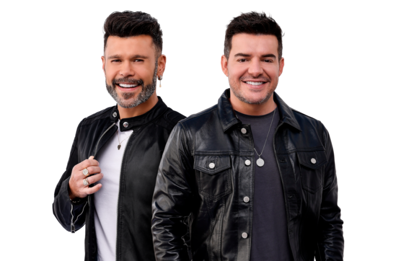 Marcos e Belutti celebram 18 anos de carreira com show especial no Clube Tradição, em Canoas