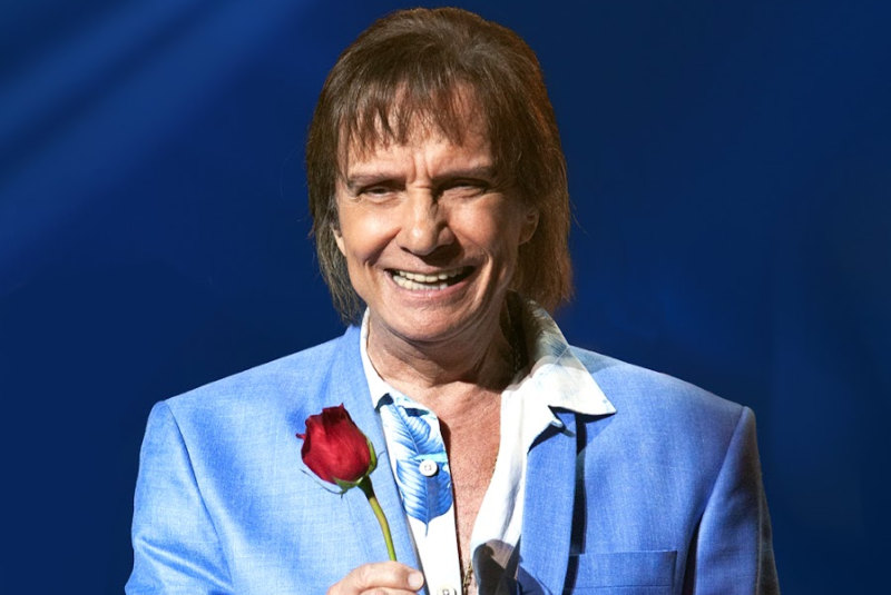 Rei Roberto Carlos anuncia show em Porto Alegre em dezembro; ingressos começam a ser vendidos segunda-feira, (27)