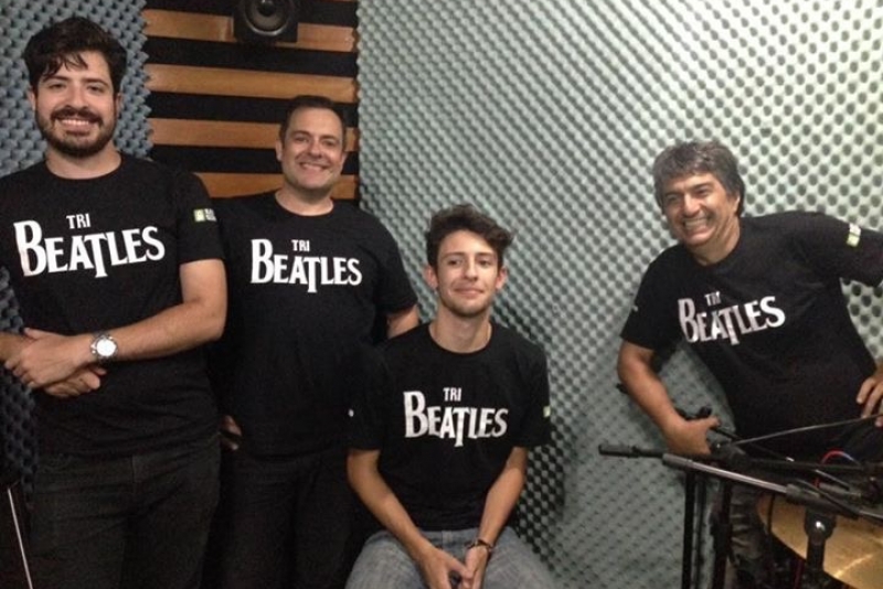 Pretinho Básico e Tri Beatles se apresentam por causa beneficente no Royal Black Pub 