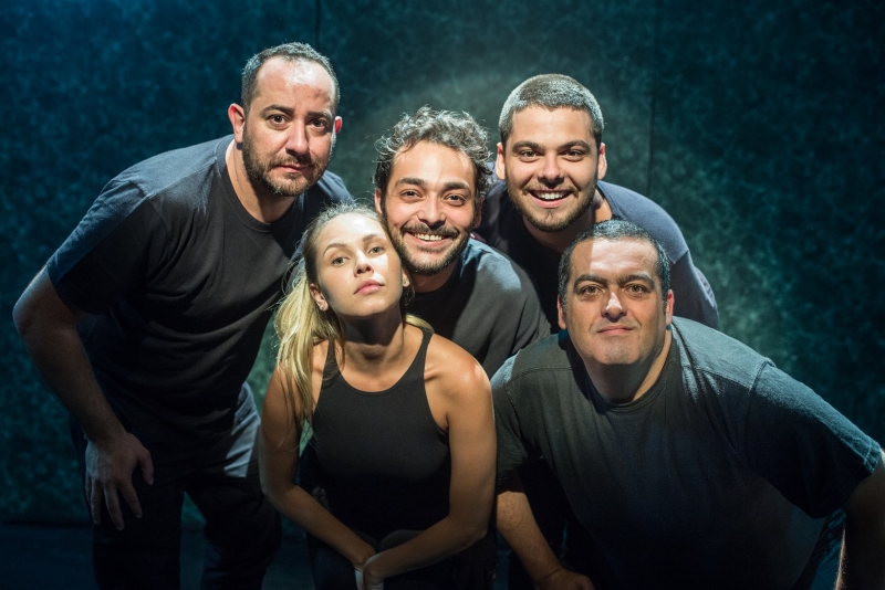 Espetáculo O Rei do Mundo com Eduardo Sterblitch no elenco chega a Porto Alegre