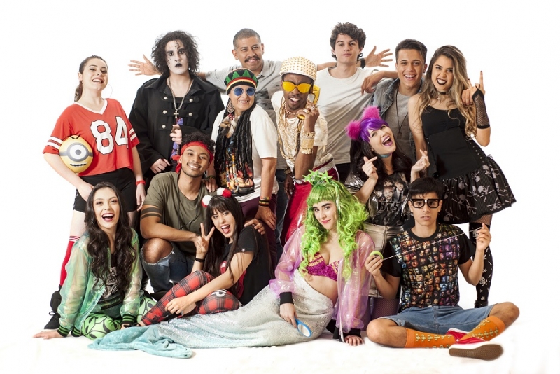 Espetáculo Adolescer faz última apresentação do ano na próxima semana no Teatro Amrigs