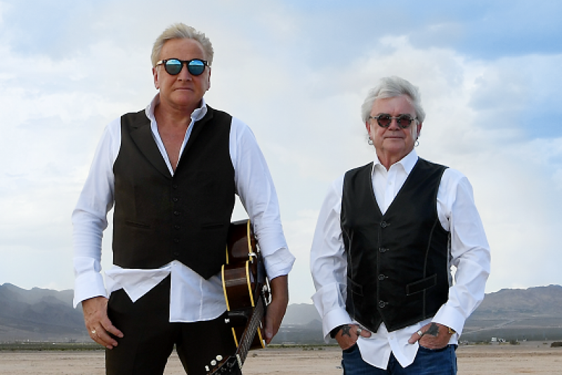 Duo Air Supply apresenta em Porto Alegre a turnê 'Lost In Love Experience' em agosto