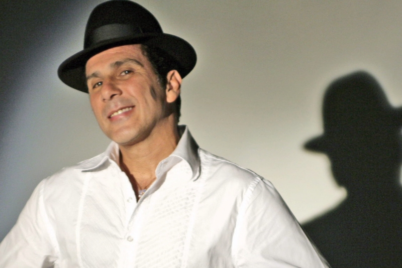 Eri Johnson em curta temporada no Theatro São Pedro