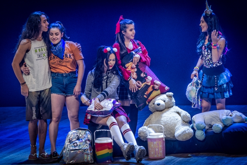Espetáculo Adolescer completa 17 anos em cartaz com apresentação no Teatro AMRIGS 