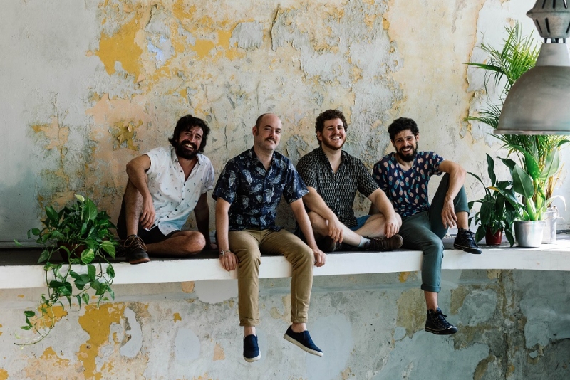 Dingo Bells retorna ao opinião para lançamento do vinil 'Todo Mundo Vai Mudar'