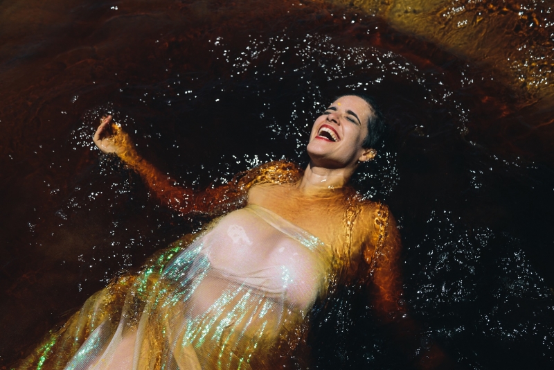 Projeto Concha traz Alessandra Leão para edição de julho no Agulha