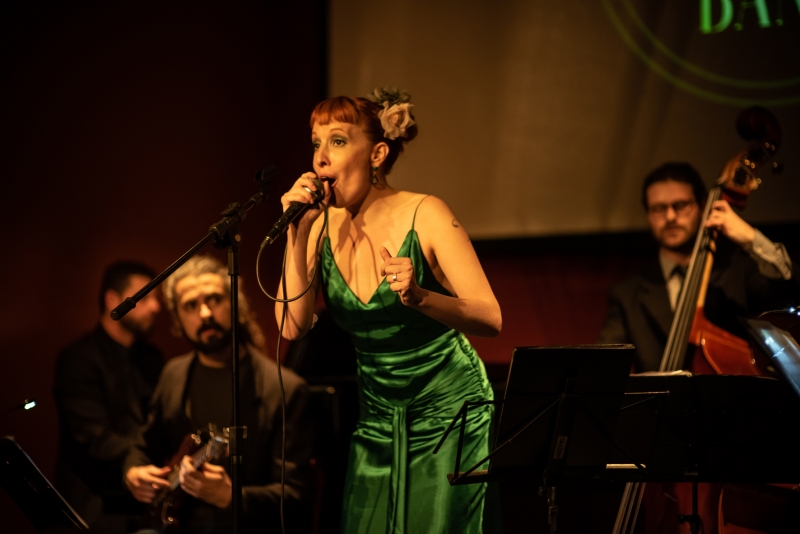 Bibi Jazz Band se apresenta nesta terça-feira no projeto Chapéu Acústico