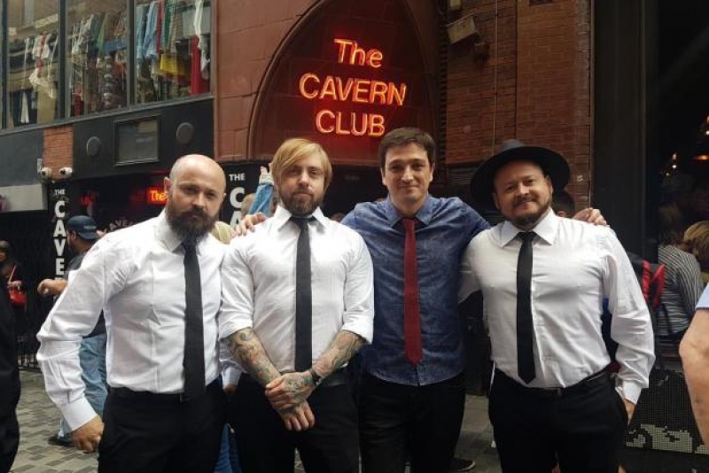 The Beatles no Acordeon lança 'Ao vivo no Cavern Club Liverpool' no Royal Black Pub