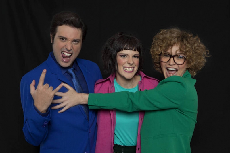 Com texto de Martha Medeiros, espetáculo 'Simples Assim' chega a Porto Alegre 