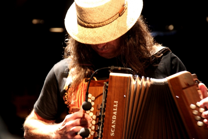 Renato Borghetti encerra o Festival de Primavera do Theatro São Pedro 2019