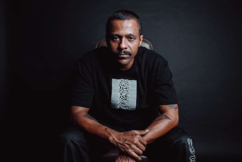 Um dos grandes nomes do hip hop nacional, Black Alien retorna a Porto Alegre em agosto 