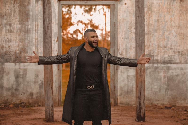 Gusttavo Lima apresenta música inédita, 'Saudade Sua'