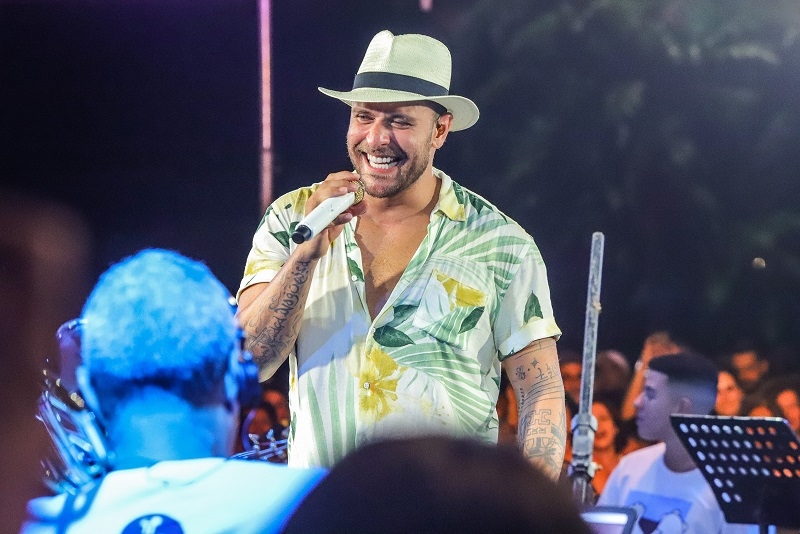 Diogo Nogueira apresenta a 'Roda de Samba de Todos os Tempos' nesta sexta-feira