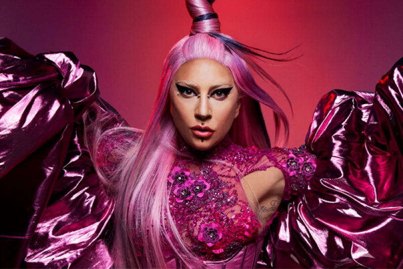 Lady Gaga volta às origens em 'Chromática', com muito POP e participações especiais