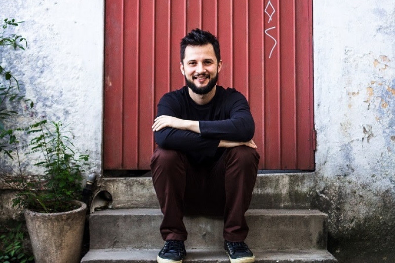 Pablo Lanzoni faz show virtual nesta quinta-feira na programação do Theatro São Pedro