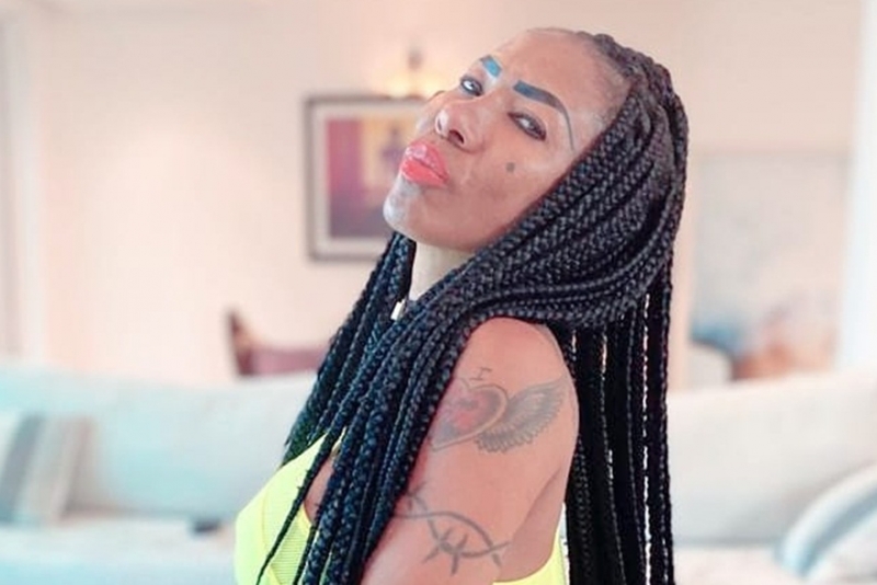 Inês Brasil apresenta a Live 'Cabaré da Inês' neste sábado, com 5 horas de duração