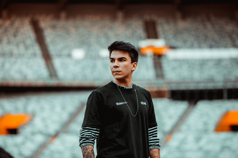 KVSH fará live no Mineirão com participações de Rogério Flausino e Pedro Calais