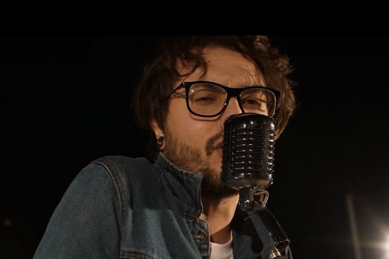 PeLanza, ex vocalista do Restart lança o single 'To Vivão'