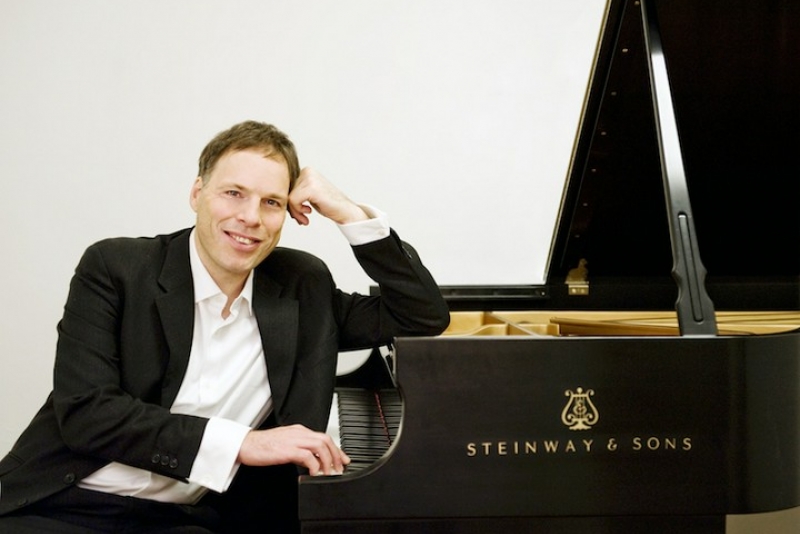 Pianista israelense Alon Goldstein prepara recital virtual para o público brasileiro