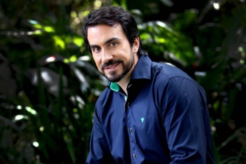 Padre Fábio de Melo apresenta a turnê 