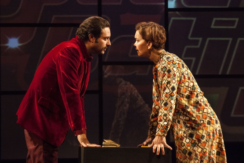 Plataforma 'Com Você' da Bradesco Seguros promove transmissão da peça 'Simples Assim'