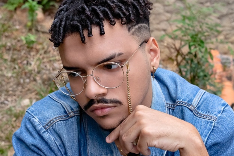 Revelação do R&B, Filipe Papi lança o EP 'Vênus' pela Warner Music Brasil