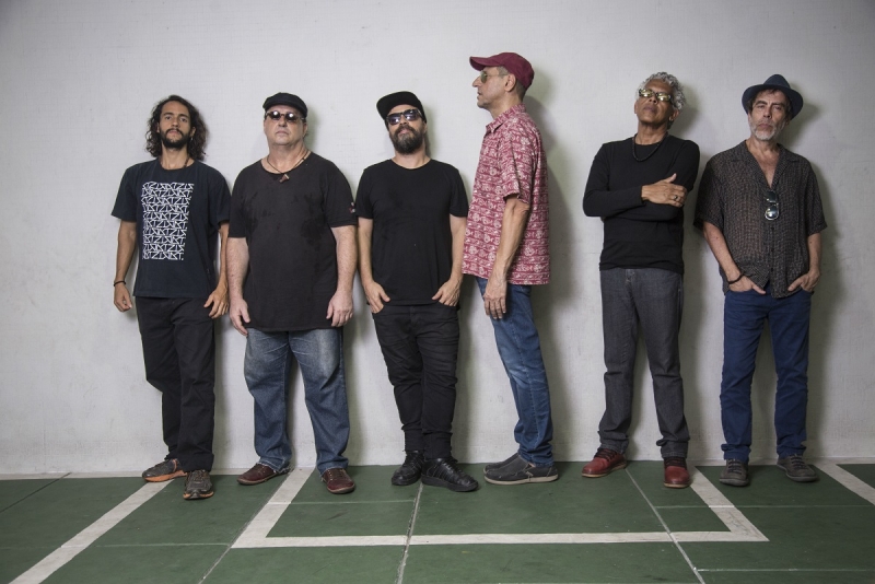 Guto Goffi & O Bando do Bem apresentam o show C.A.O.S. ao vivo nesta sexta-feira 