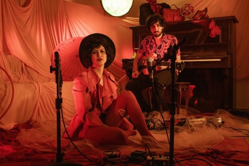 Paola Kirst abre a programação de março do Mistura Fina