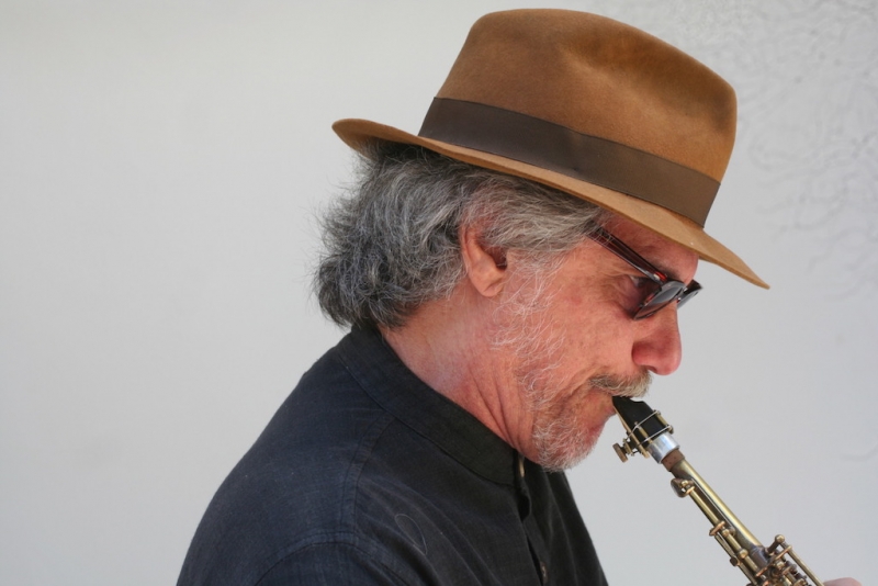 Mauro Senise homenageia Johnny Alf em live gratuita nesta quinta-feira