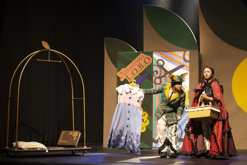 'Chapeuzinho Vermelho' fecha a programação de abril do Diversão em Cena ArcelorMittal