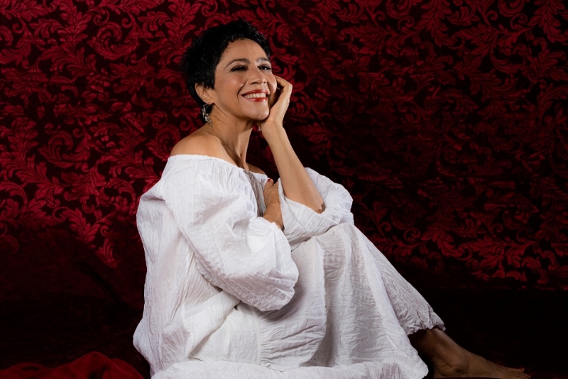Valéria Oliveira lança primeiro single de seu novo álbum 'Sacrário'