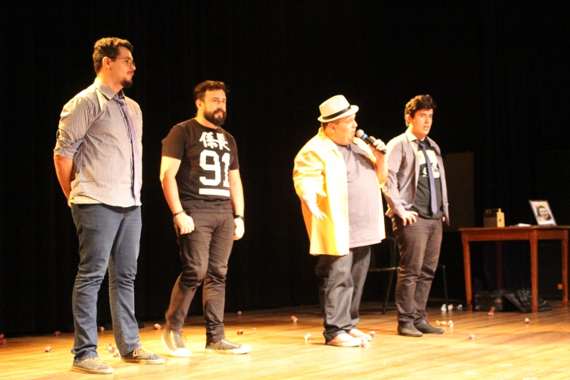 Os Comedianos em Porto Alegre - Teatro Amrigs