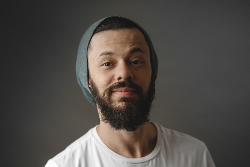 Nando Viana e Afonso Padilha se apresentam no Porto Alegre Comedy Club