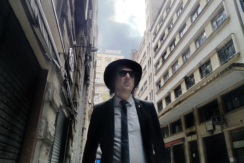 Marcelo Gross lança seu terceiro disco solo, 'Tempo Louco' em live no dia 16 de julho