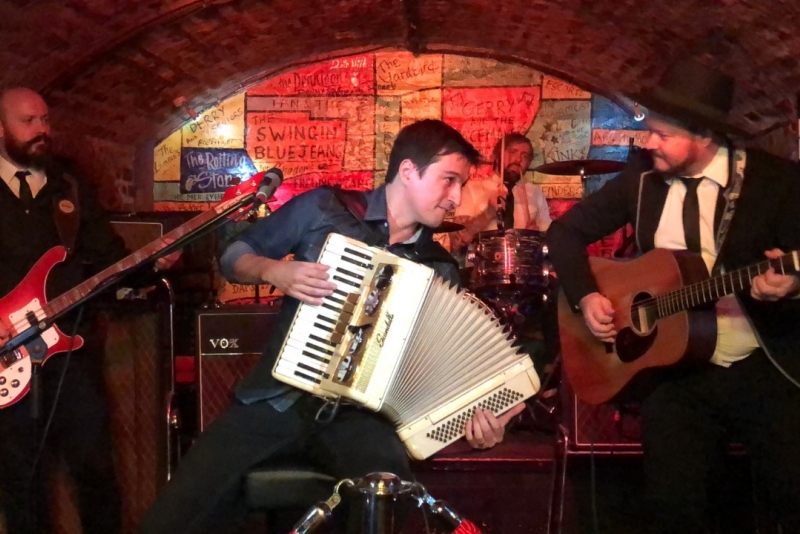 The Beatles no Acordeon com participação de Renato Borghetti em agosto no Opinião