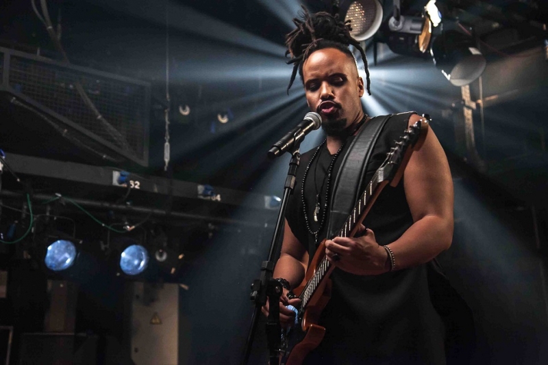 Nelson Mandela é homenageado com show online interativo