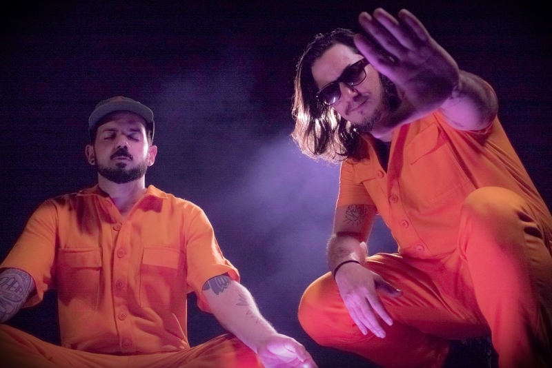 Formado na pandemia, o duo BENZA lança o single 'Sinfonia n 5'