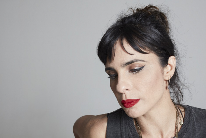 Espetáculo Pós F de Fernanda Young com Maria Ribeiro chega a Porto Alegre 