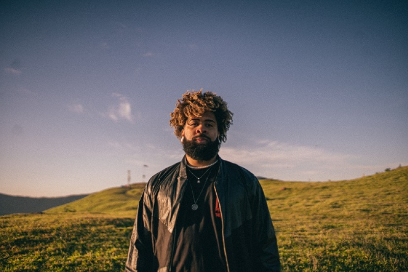 Thiago Jamelão lança o single ''Morada'', em parceria com Emicida