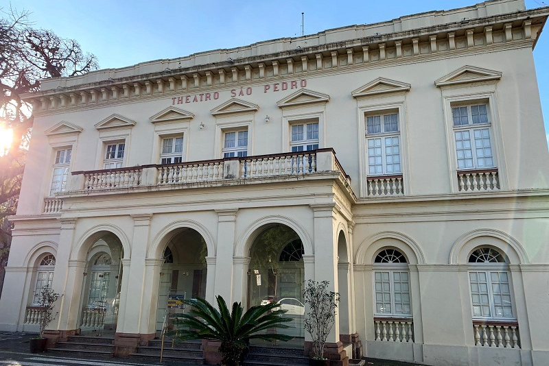 Concerto regência do maestro Evandro Matté celebra os 164 anos do Theatro São Pedro 