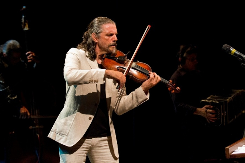 Cervejaria Dado Bier lança SPROTNA Bier com Hique Gomez e Pocket Show 