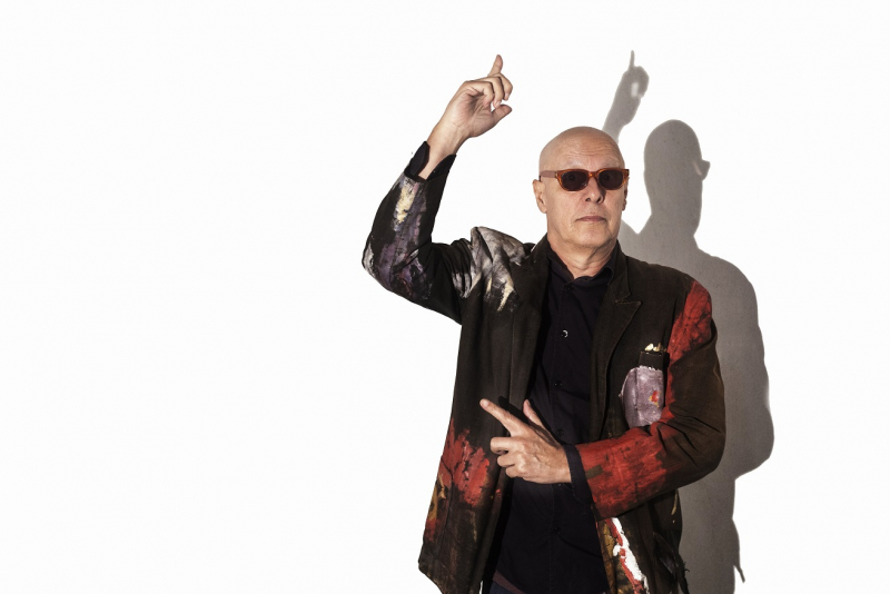 Projeto Mistura Fina apresenta o show ''Bebeto Alves - Voz & Violão''