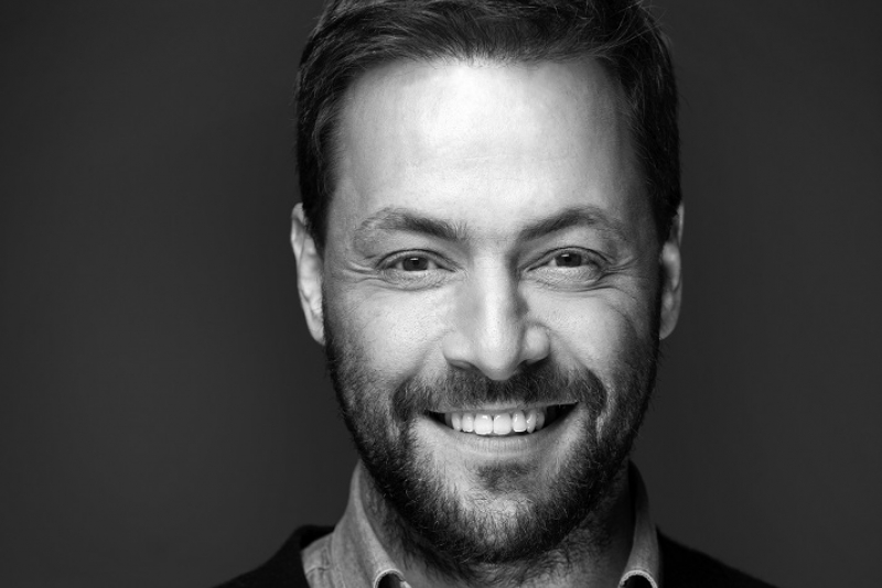 António Zambujo se apresenta nesta quinta-feira no Teatro do Bourbon Country