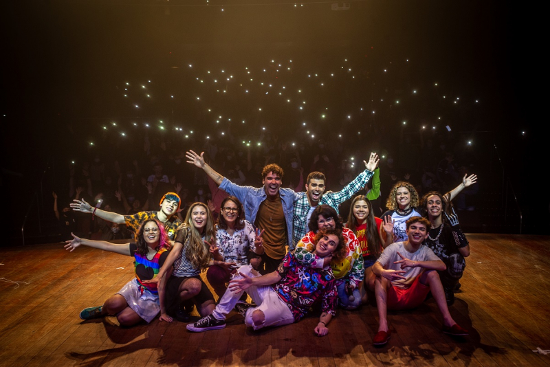 Adolescer Especial Dia dos Pais em apresentação única no Teatro CIEE 