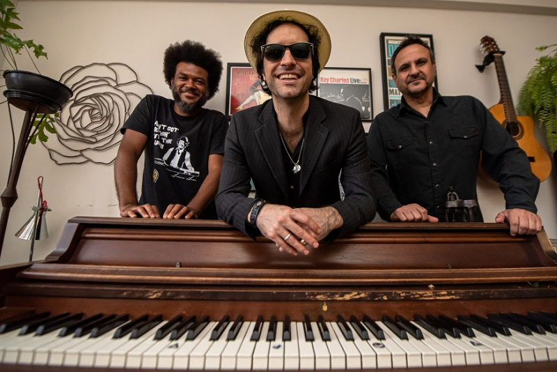 Show de novo disco de Luciano Leães ocorre nesta quinta-feira no CHC Santa Casa 