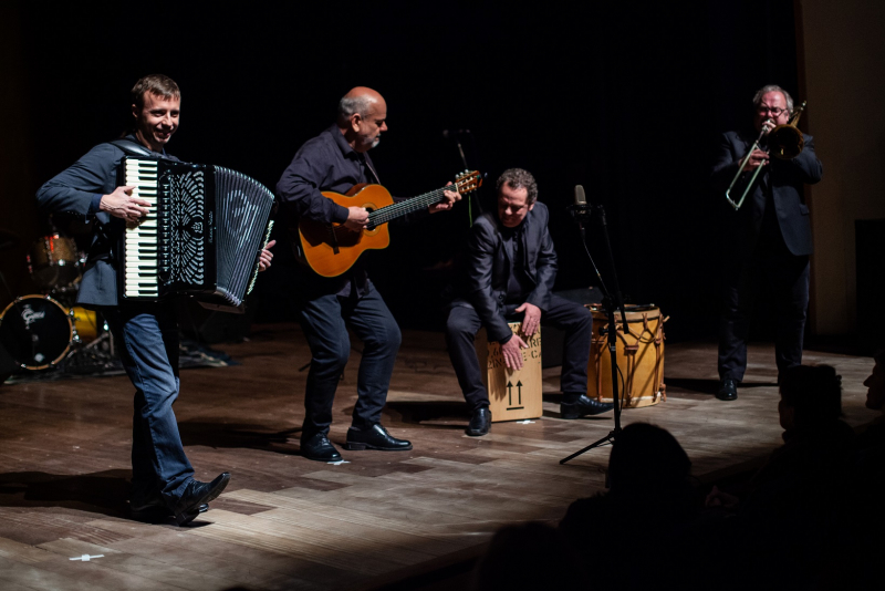 Quartchêto faz homenagem a Raul de Souza no Theatro Fuga em Porto Alegre 