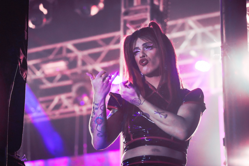 Conheça Rita d'Libra: a dragqueen que vem ganhando destaque na cena cultural 